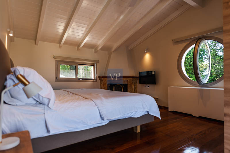 Premium Villa Stunning Ionian Breese Swimming pool, jacuzzi, sauna, 6 bedrooms in Corfu