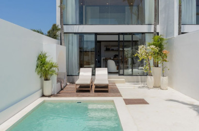 Stunning 3-Bedroom en-suite mini villa in Germany listed for sale.