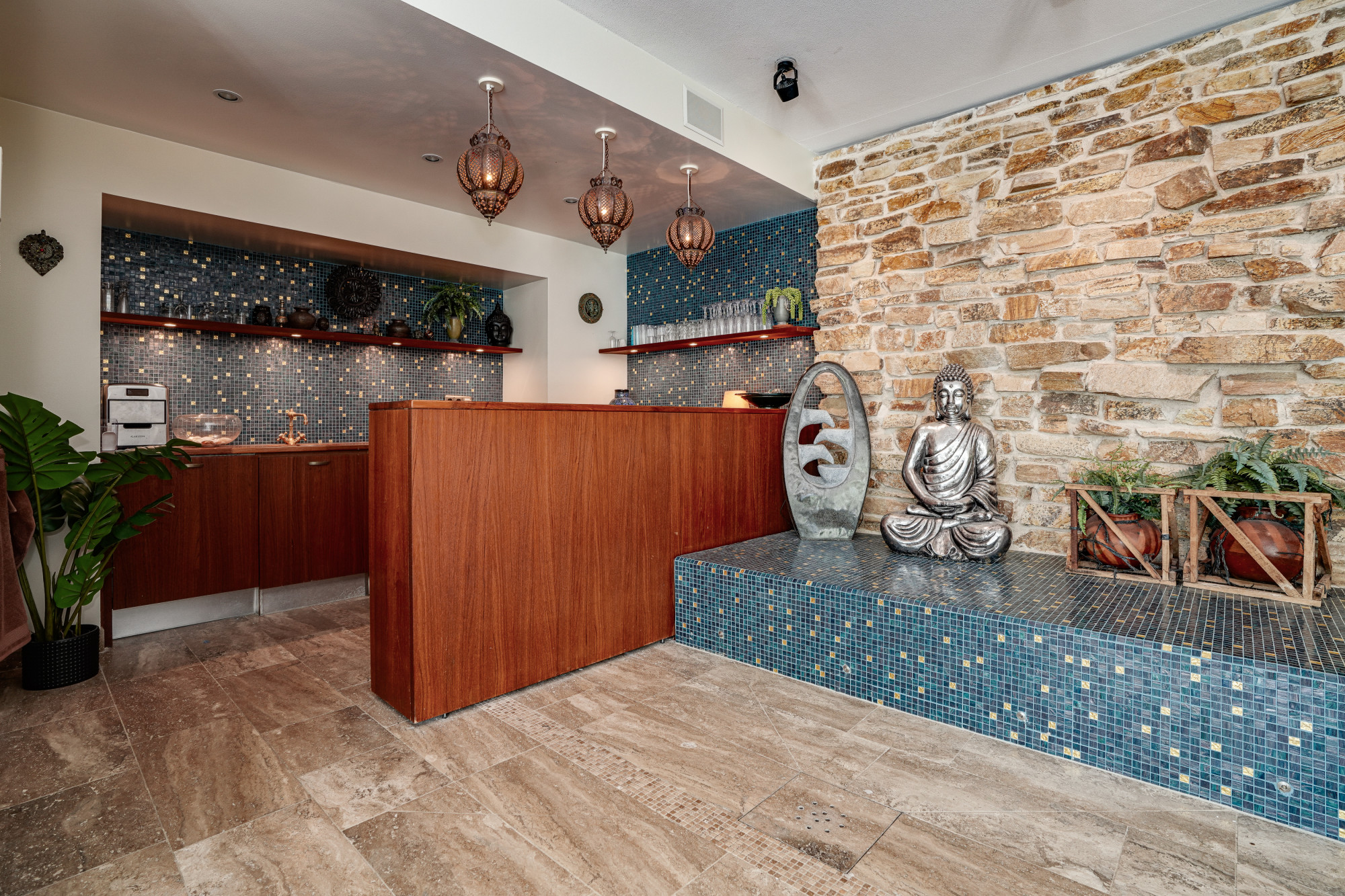 SaltLand castle Villa