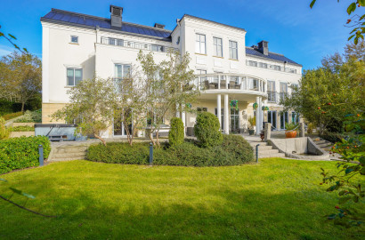 SaltLand castle Villa