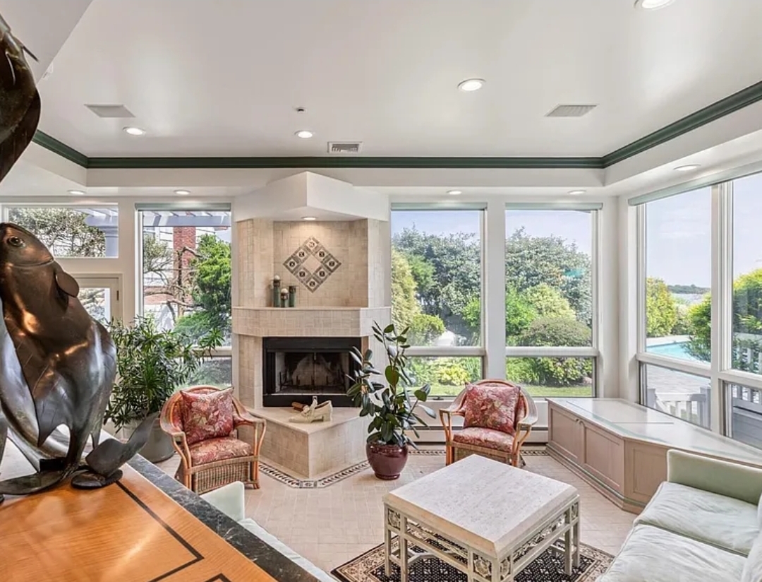 Family Residence, Residential