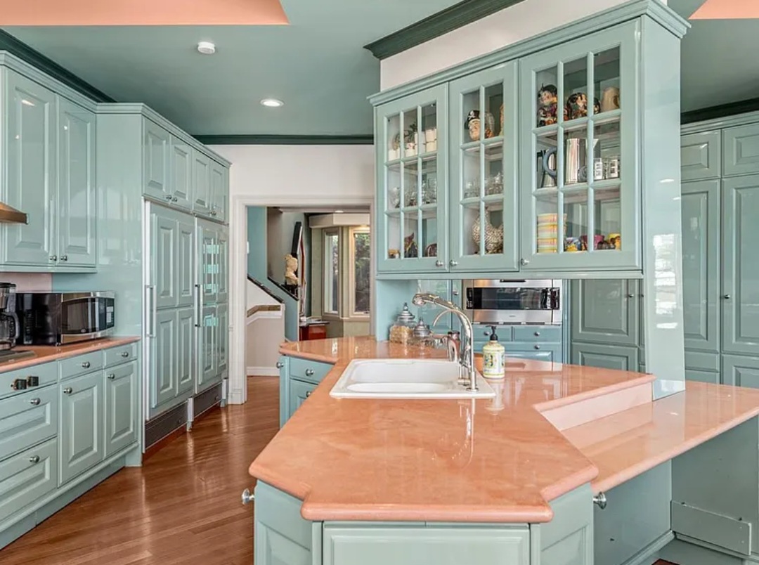 Family Residence, Residential