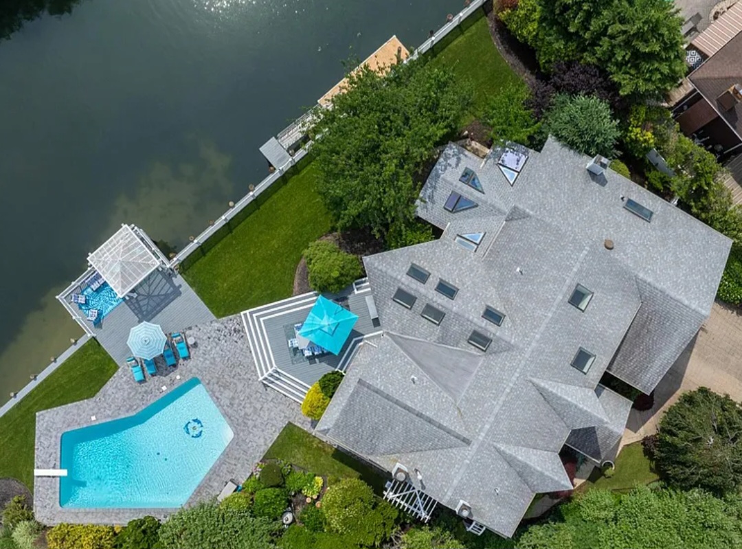 Family Residence, Residential